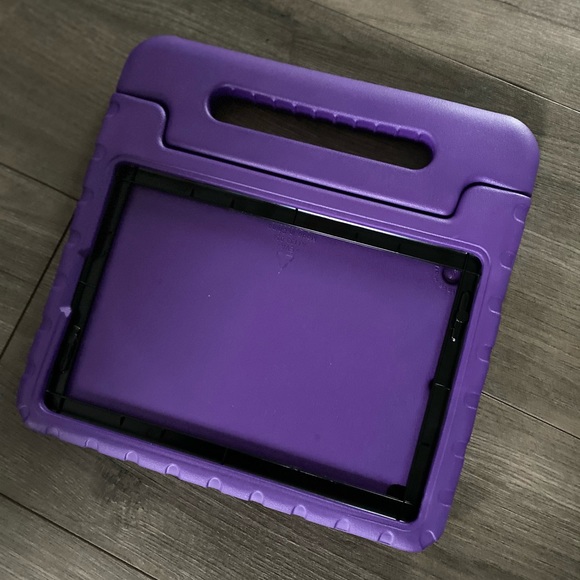 iPad Case - Picture 1 of 4